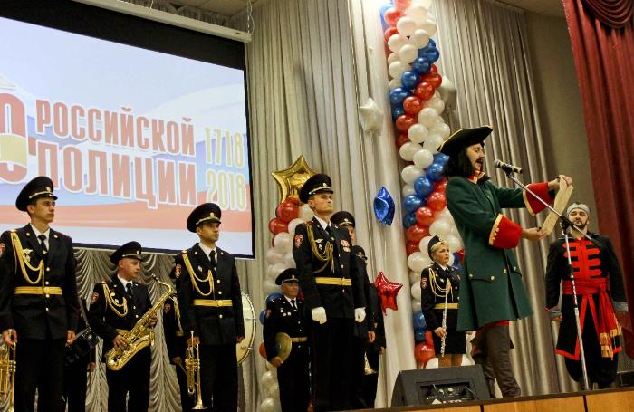 Студенты ЮЗГУ приняли участие в праздновании 300-летия российской полиции