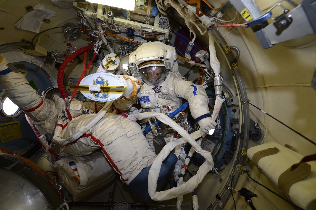 Космонавт, запустивший курские наноспутники, получил звание Героя России