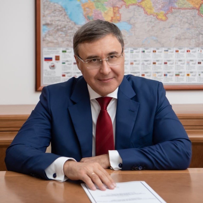 Поздравление главы Минобрнауки России с Международным женским днем