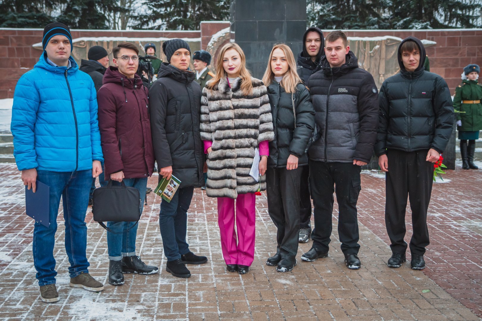 Студенты ЮЗГУ почтили память героев Сталинградской битвы 
