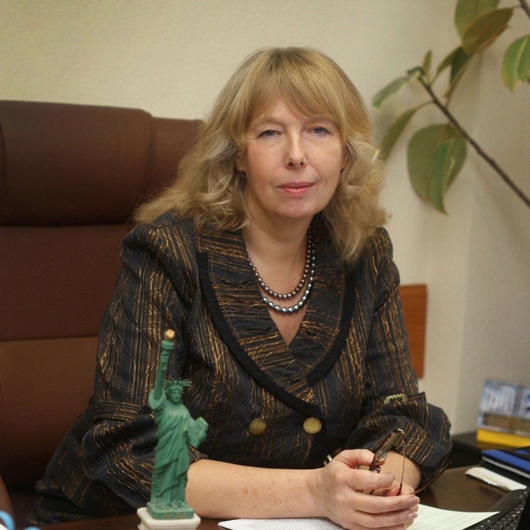 Поздравляем с Днем рождения Елену Геннадьевну Баянкину