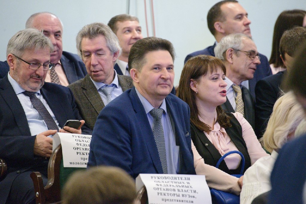 Ректор ЮЗГУ Сергей Емельянов принял участие в расширенном заседании Курской областной Думы