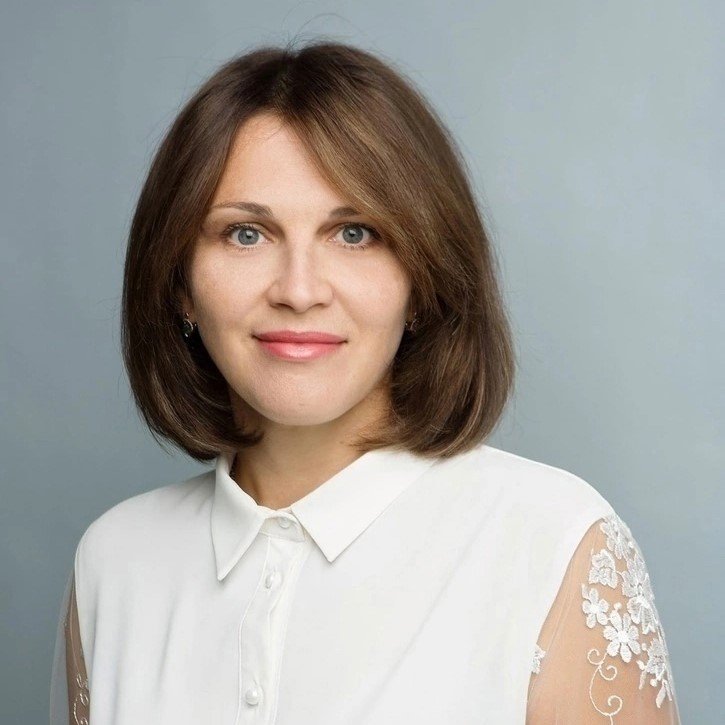 Поздравляем с Днем рождения Наталью Евгеньевну Деркач 