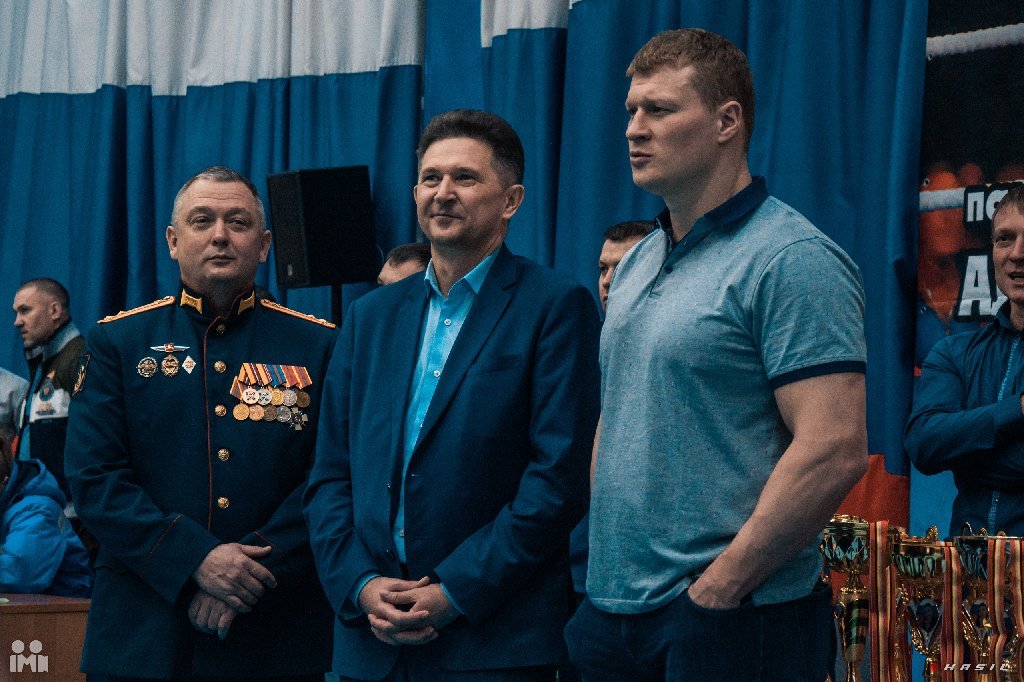 Турнир памяти заслуженного тренера России Александра Рагозина посетили братья Поветкины