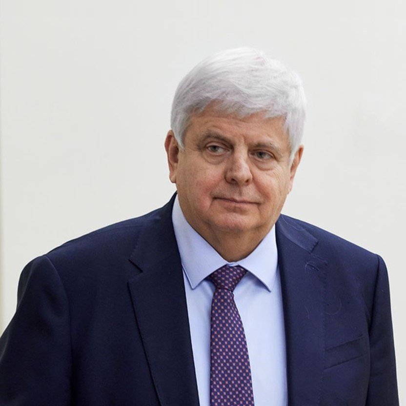 Поздравляем с Днем рождения Владимира Алексеевича Соловьева