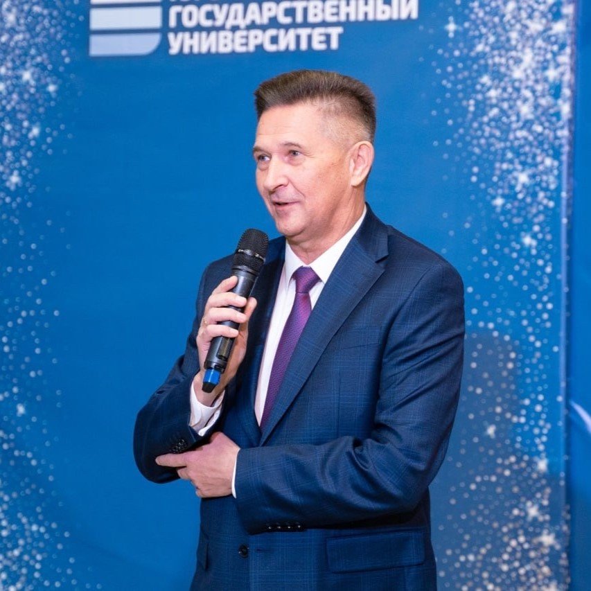 В ЮЗГУ прошел праздничный концерт к Международному женскому дню
