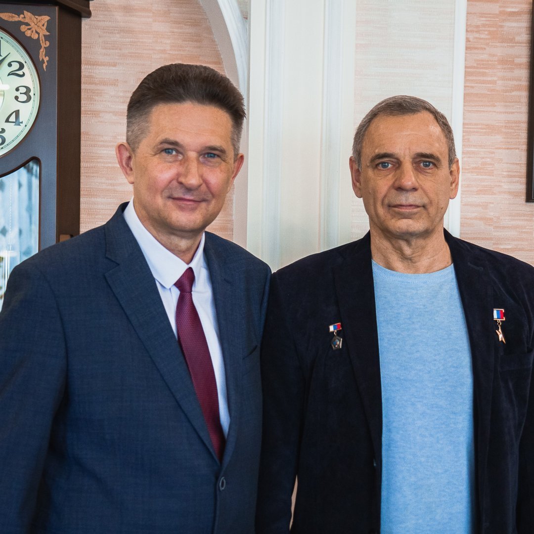 Поздравляем с Днем рождения Михаила Борисовича Корниенко 