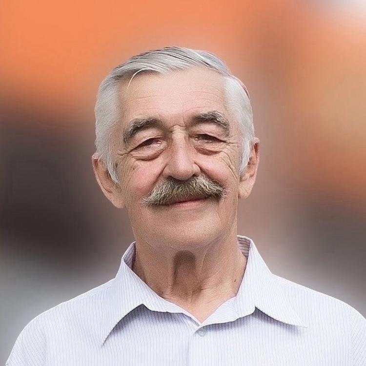 Поздравляем с Днем рождения Валерия Ивановича Колмыкова