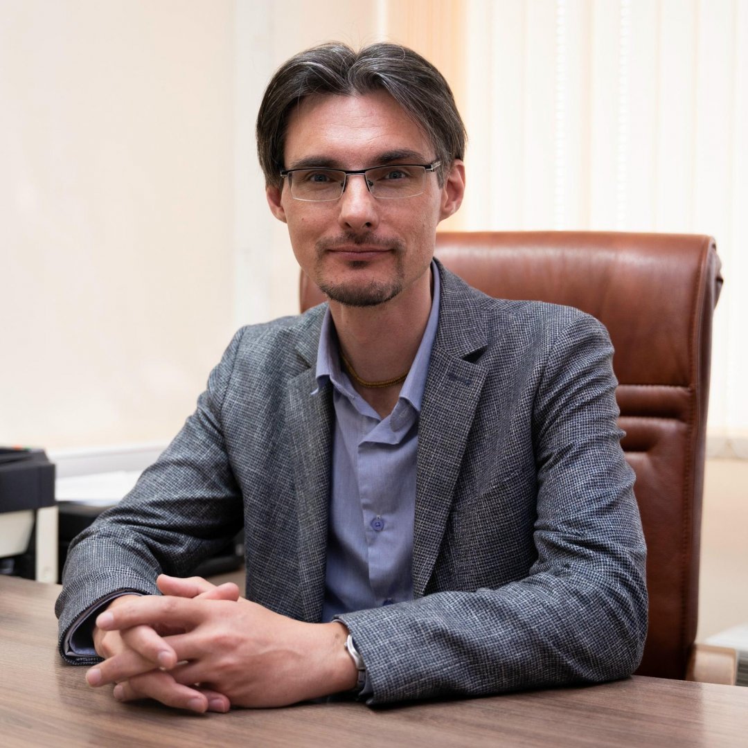 Поздравляем с Днем рождения Александра Георгиевича Колесникова