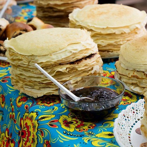 Блины, спорт и море позитива: в ЮЗГУ отметили Масленицу
