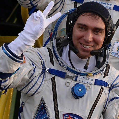 Сергей Волков поздравляет с Днём космонавтики