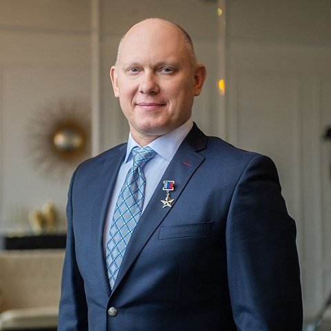 Поздравляем с Днем рождения Олега Германовича Артемьева