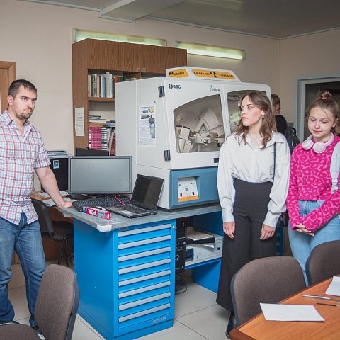 Курские школьники посетили научные лаборатории ЮЗГУ