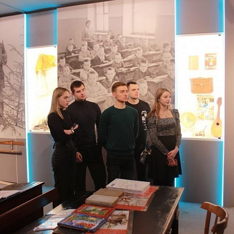 Студенты ЮЗГУ посетили военно-исторический музей