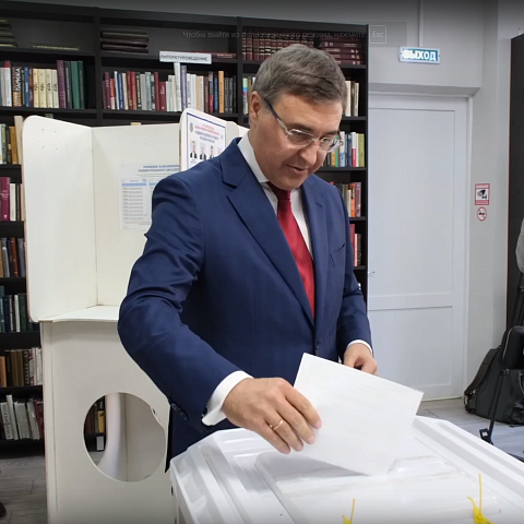 Министр науки и высшего образования РФ Валерий Фальков проголосовал на выборах Президента России