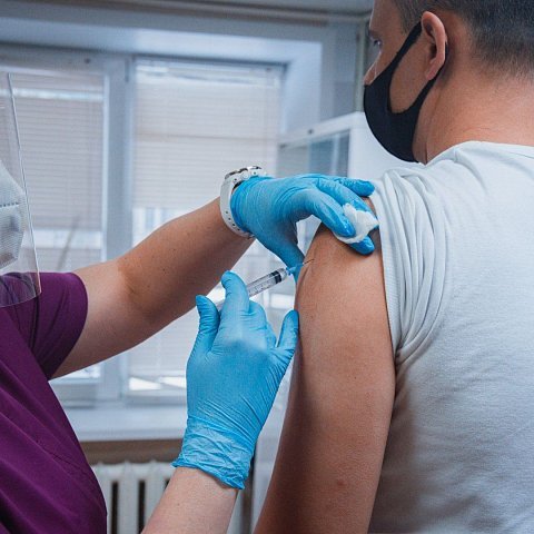 В ЮЗГУ приступили к вакцинации сотрудников против COVID-19