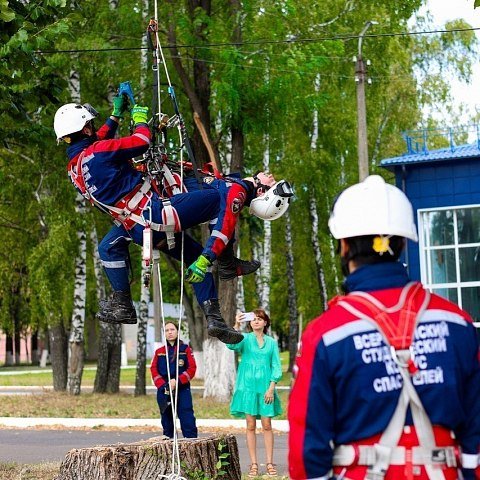 Поздравляем всех причастных с Днем спасателя Российской Федерации