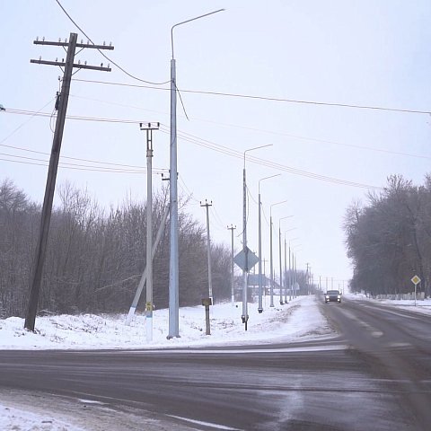 В поселке Пристень Курской области приступили к замене наружного освещения