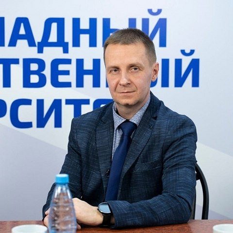 Поздравляем с Днем рождения Дмитрия Владимировича Алымова 