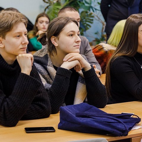 Студенты ЮЗГУ узнали об условиях трудоустройства в компании Бирюч