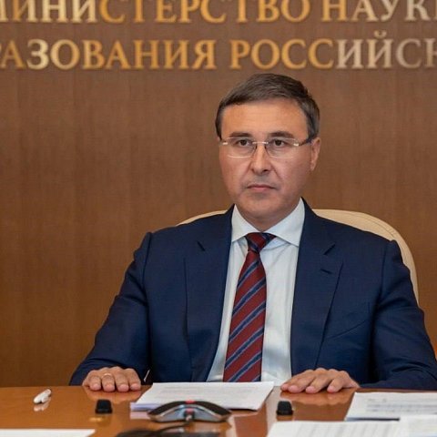 Министр науки и высшего образования РФ Валерий Фальков заявил о привлечении практиков к обучению специалистов в области IT