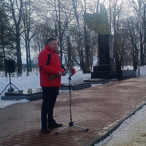 Ректор ЮЗГУ почтил память героев, освободивших Поныровский район от немецко-фашистских захватчиков 