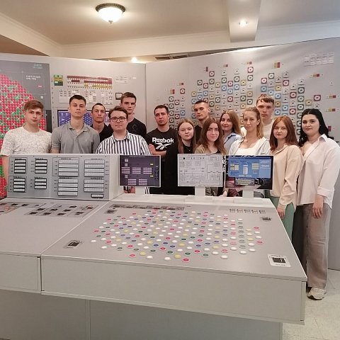 Студенты ЮЗГУ посетили музей Курской АЭС