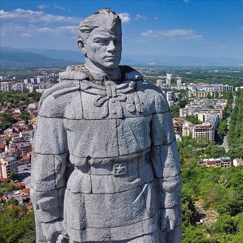 Музыкальный клип в поддержку легендарного памятника советскому солдату-освободителю «Алеша»
