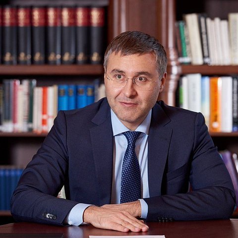 Министр науки и высшего образования РФ Валерий Фальков поздравляет с Днем российского студенчества