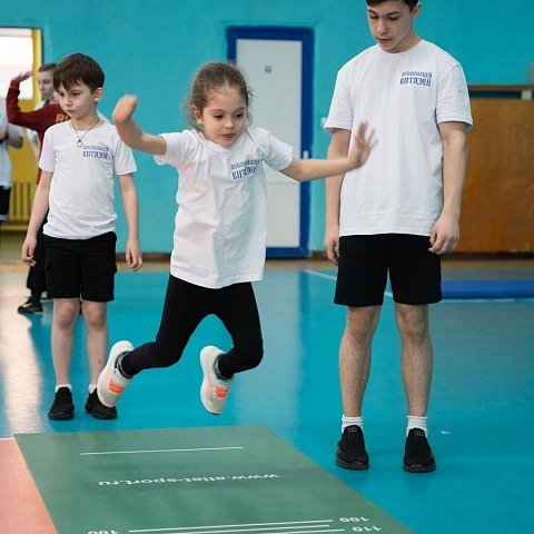 Более 300 юных курян сдали контрольно-зачетные нормативы на базе ЮЗГУ Более 300 юных курян сдали контрольно-зачетные нормативы на базе ЮЗГУ