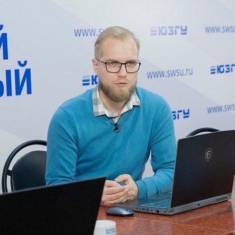 Поздравляем с Днем рождения Алексея Викторовича Киселева