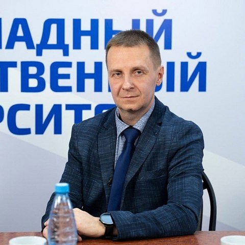 Поздравляем с Днем рождения Дмитрия Владимировича Алымова Поздравляем с Днем рождения Дмитрия Владимировича Алымова