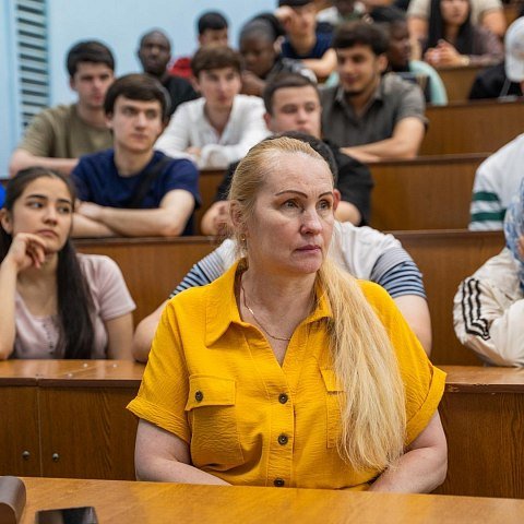 Иностранным студентам ЮЗГУ напомнили о соблюдении российского законодательства и об административной ответственности за совершение правонарушений Иностранным студентам ЮЗГУ напомнили о соблюдении российского законодательства и об административной ответственности за совершение правонарушений