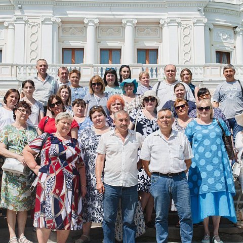 Члены профсоюза сотрудников ЮЗГУ посетили исторические и святые места Рыльского района