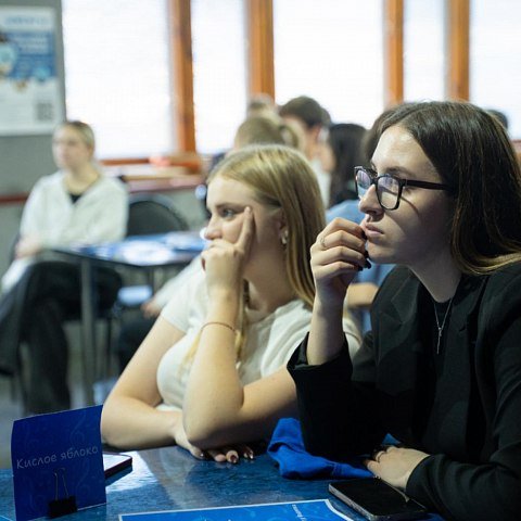 В ЮЗГУ состоялся кинопоказ в честь Дня народного единства В ЮЗГУ состоялся кинопоказ в честь Дня народного единства