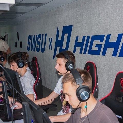 Сборная ЮЗГУ по Counter-Strike на Кубке российского студенчества