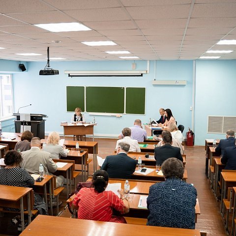 На юридическом факультете ЮЗГУ состоялось первое заседание по защите диссертаций в новом диссертационном совете, открытом в 2022 году