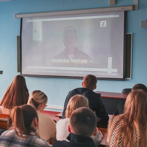 Студенты ЮЗГУ совершили видеоэкскурсию по выставке «Россия» 