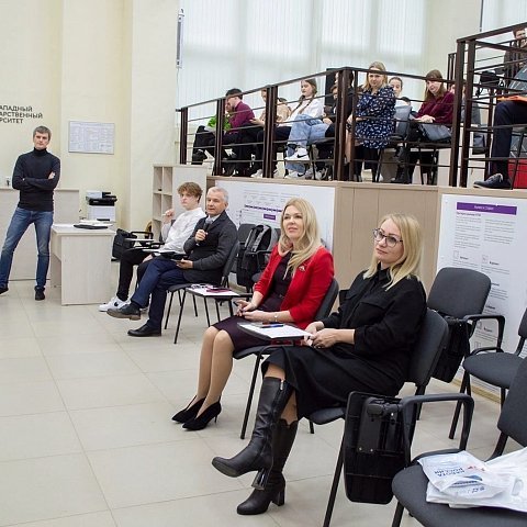 В ЮЗГУ прошла олимпиада по предпринимательству для школьников Курской области 