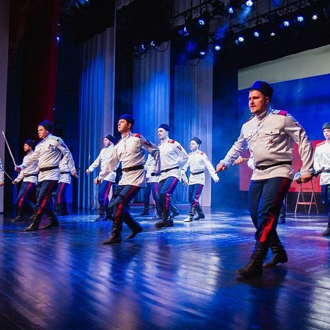 Артисты ЮЗГУ выступили на посвящении в кадеты-казаки